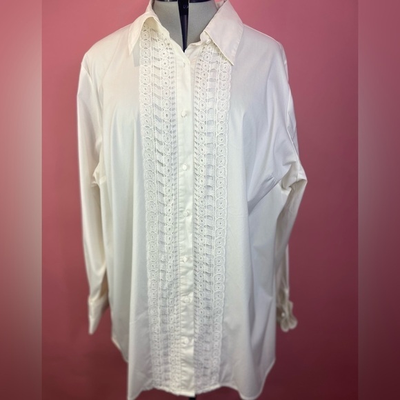 Avenue white long sleeve button front blouse lace accent plus size 26/28 - Picture 1 of 14